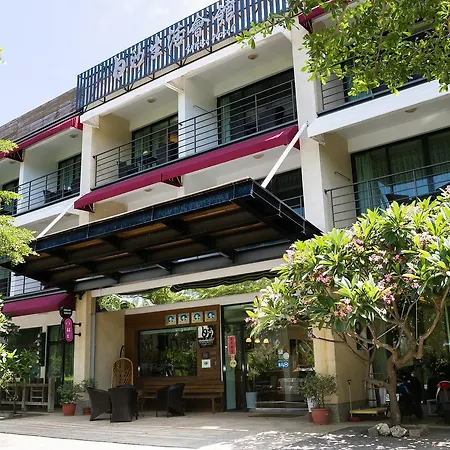 Kenting White Hotel